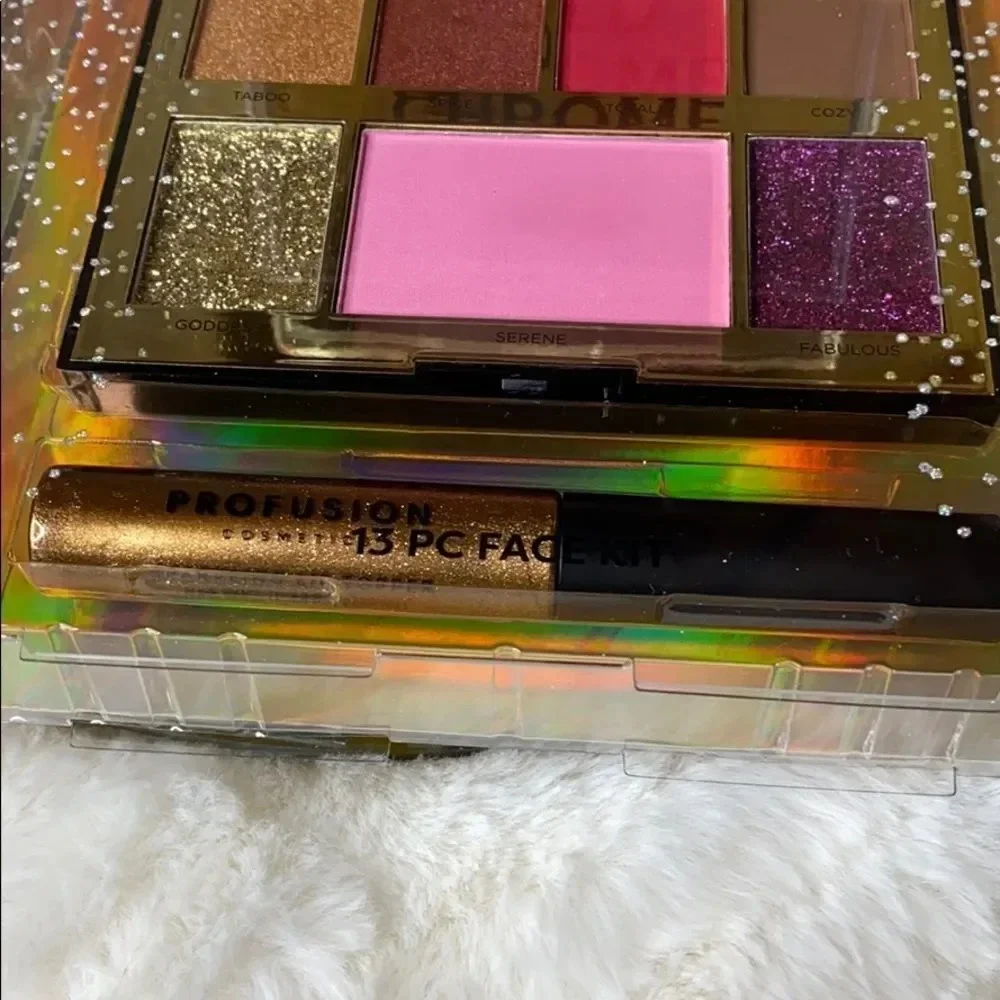 NWT Profusion Cosmetics 13 PC Makeup Kit